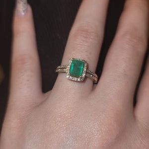 Emerald wedding ring engagement ring